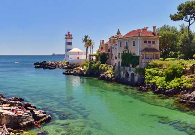 Investir no alojamento local em Cascais pode ser uma ótima opção para maximizar os rendimentos do seu imóvel em um curto espaço de tempo.